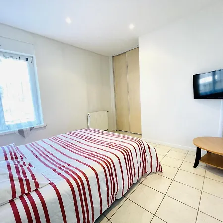 Louis Le Lavoir Apartment