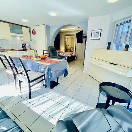 Apartment Louis Le Lavoir Bains-les-Bains