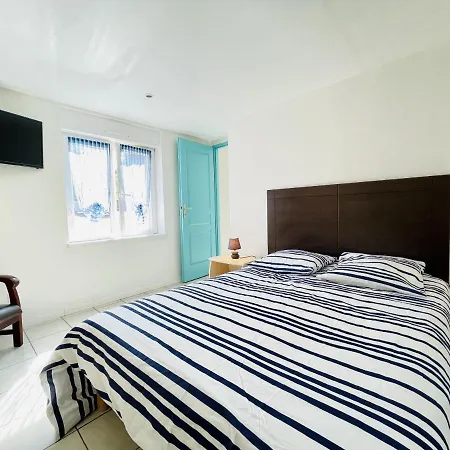 Louis Le Lavoir Apartment