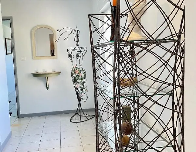 Louis Le Lavoir Apartmán *